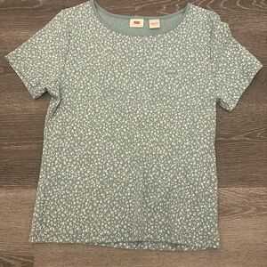 Levi’s green floral T-shirt